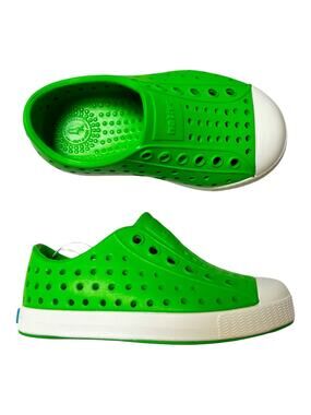 NWT Native Jefferson Slip On Sneakers Size 6